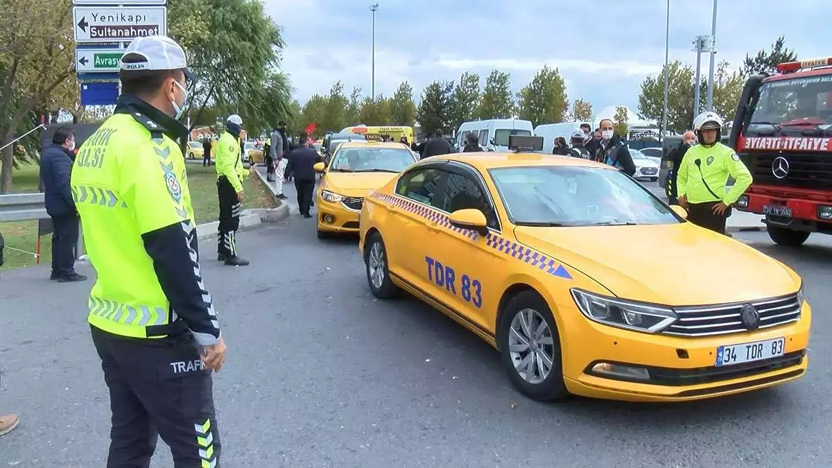 Taksi şoförlerine 6 bin 662 net maaş vaadi hem bir haksızlık örneği hem de bir vaatten öteye geçemeyecek gerçek dışı bir açıklamadır