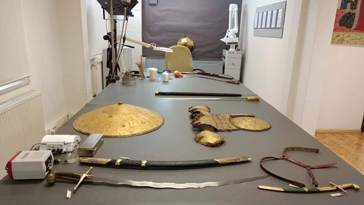 Topkapı Sarayı Müzesi'ndeki silahlar restore ediliyor