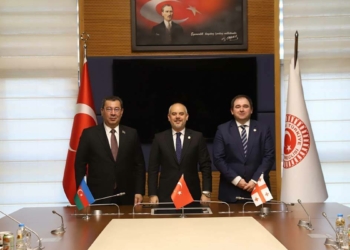 Üçlü Dışişleri Komisyonları Toplantısı başladı