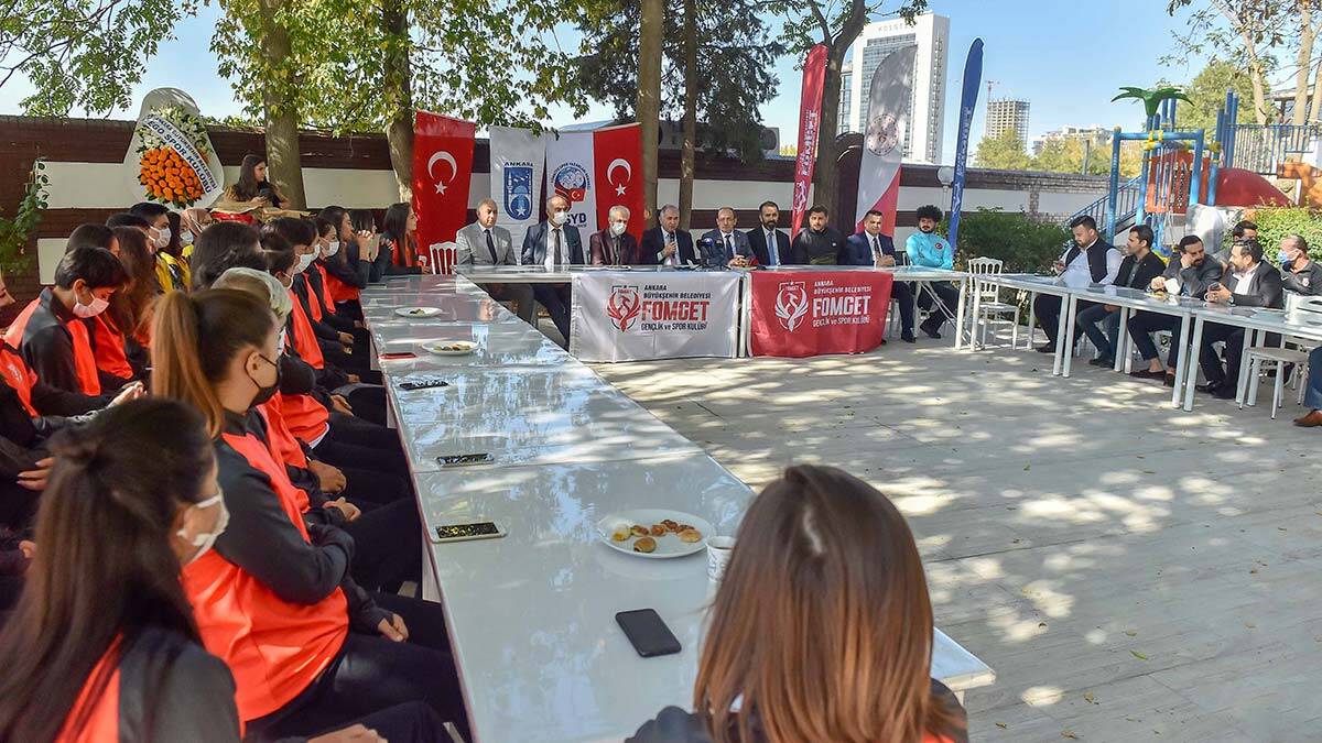 FOMGET Kadın Futbol Takımı yeni sezona hazır