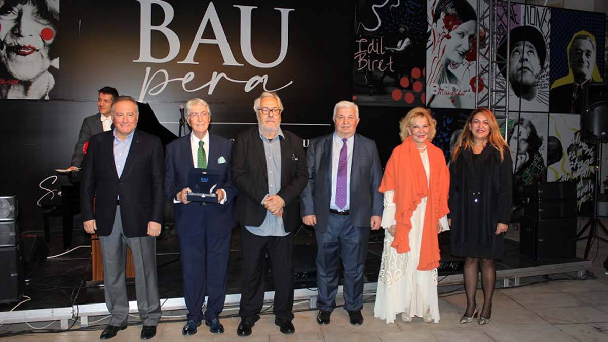 Yaşam boyu onur ödülleri verildi