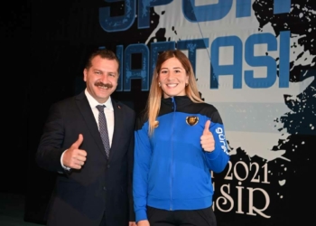 Yasemin Adar Büyükşehir Belediyespor’da