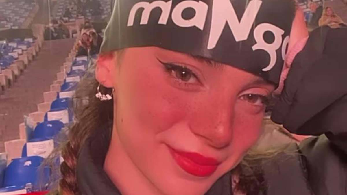 Yeliz Korkmaz Manga konserinde