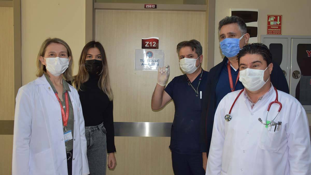 "18-54 yaş arası gönüllüleri kabul ediyoruz"