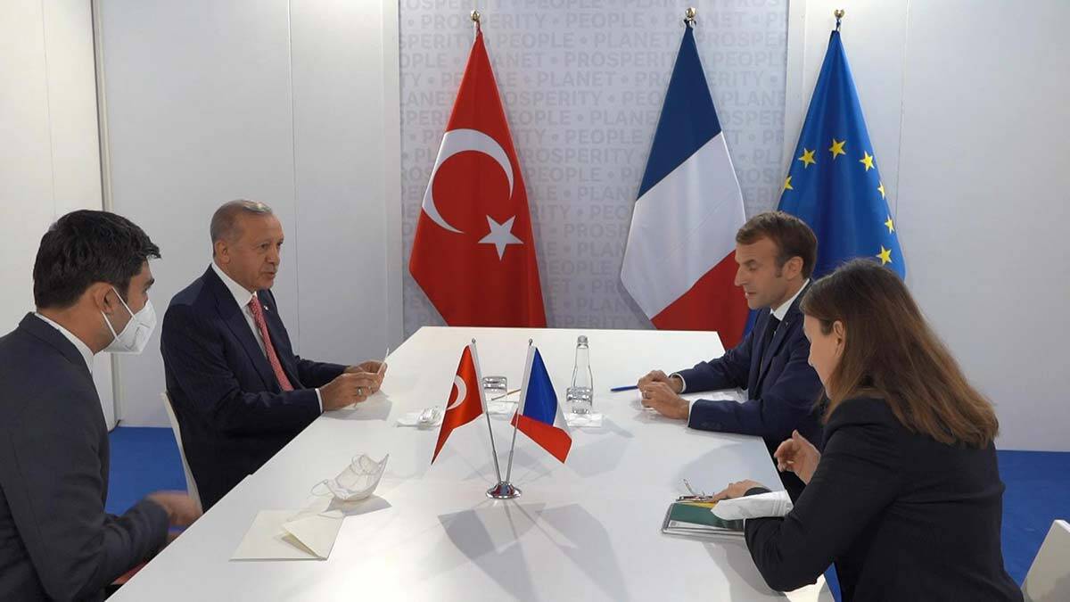 Cumhurbaşkanı Erdoğan Macron ile görüştü