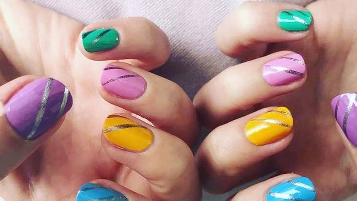 Bu öykü güzelliğin tanrıçası Özden Karaca Ellialtı'nın hikayesi. 14 yaşından beri güzellik sektörünün içinde, su gibi duru, sade ve özgüvenli, o içimizden biri.