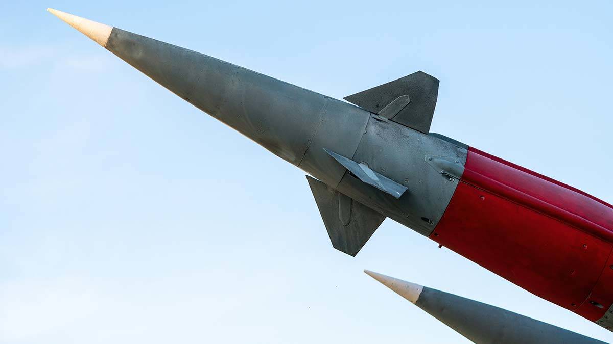 Günümüzde tartışmaları devam eden terör, terörizm, silahlanma kavramları, aslında çok eski zamanlara dayanmaktadır. 