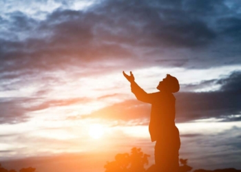 Tek gerçek ilâ-yi kelimetullah...