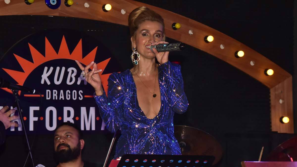 Tuğba Özay Küba Dragos'ta coşturdu