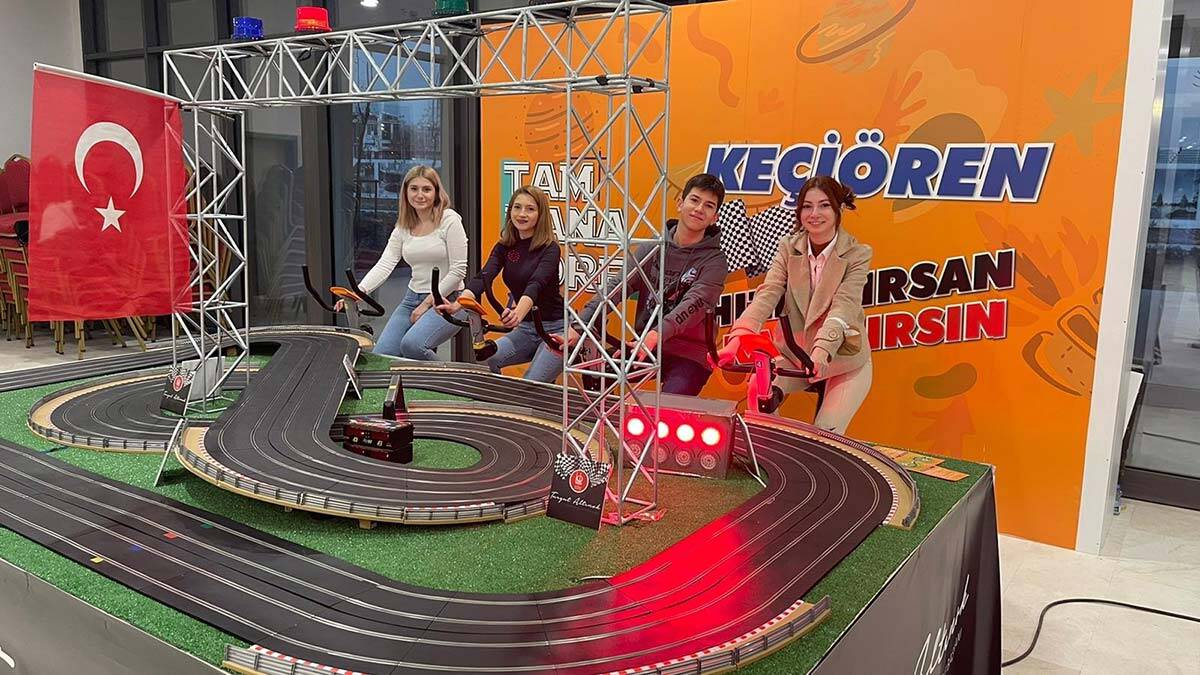 Tam Bana Göre Festival’de Türkiye’nin birçok noktasından il, ilçe ve belde belediyeleri boy gösteriyor.