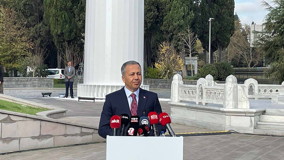 " Ulus’ta Boğaz'a nazır bir şekilde TRT kurumumuzun bahçesinde, İstanbul’un rüzgârı ile dalgalanmaya devam edecek"