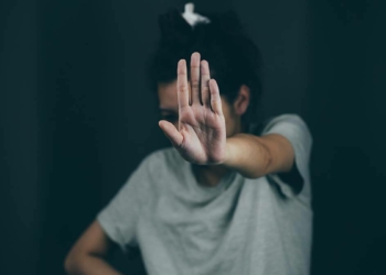 3 kadından 1'i suistimale uğruyor