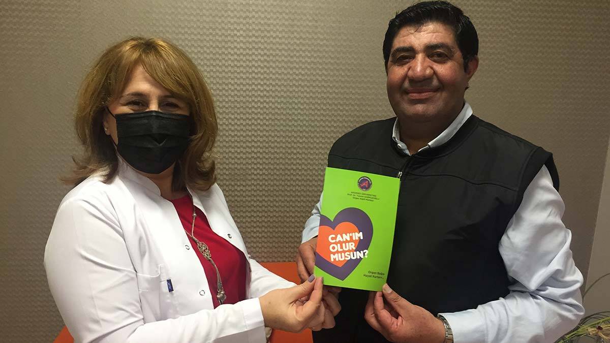 " 30 yıl önce ağabeyinden böbrek nakli olarak hayata tutunan hastamız, bugün merkezimizi ziyaret etti "