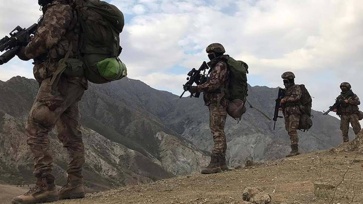 MSB'den 'üniformanla fotoğraf paylaş' akımı