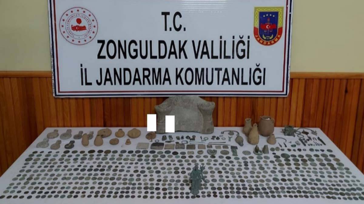 864 parça tarihi eser ile yakalandılar