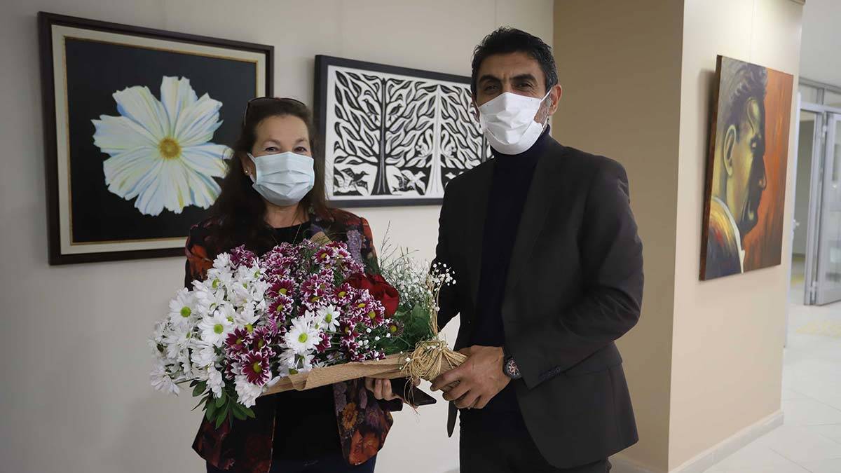 Ata'ya Saygı Karma Sergisi sanatseverlerle buluştu