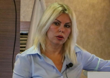AÜ Rektörü: Serviste yatan hasta sayısı 6'da 1'e düştü