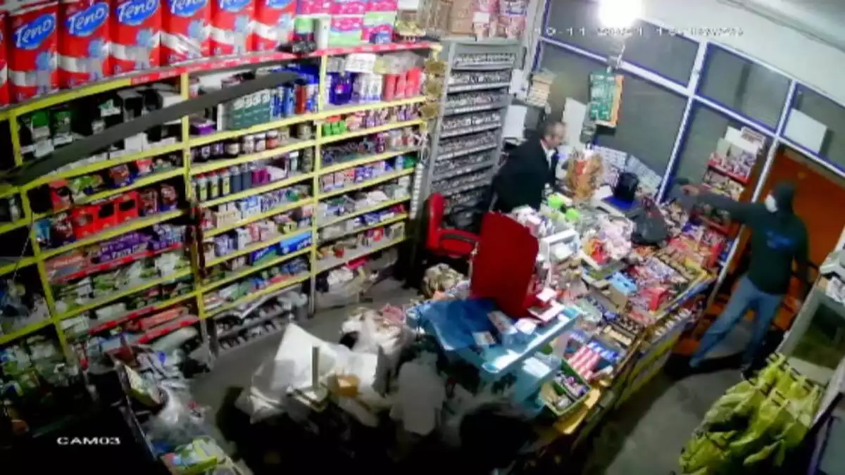 Adana'da market sahibine silahlı saldırı