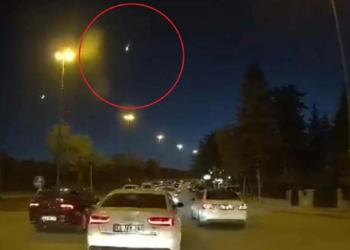 Ankara'da ışık hüzmesi Meteor mu?