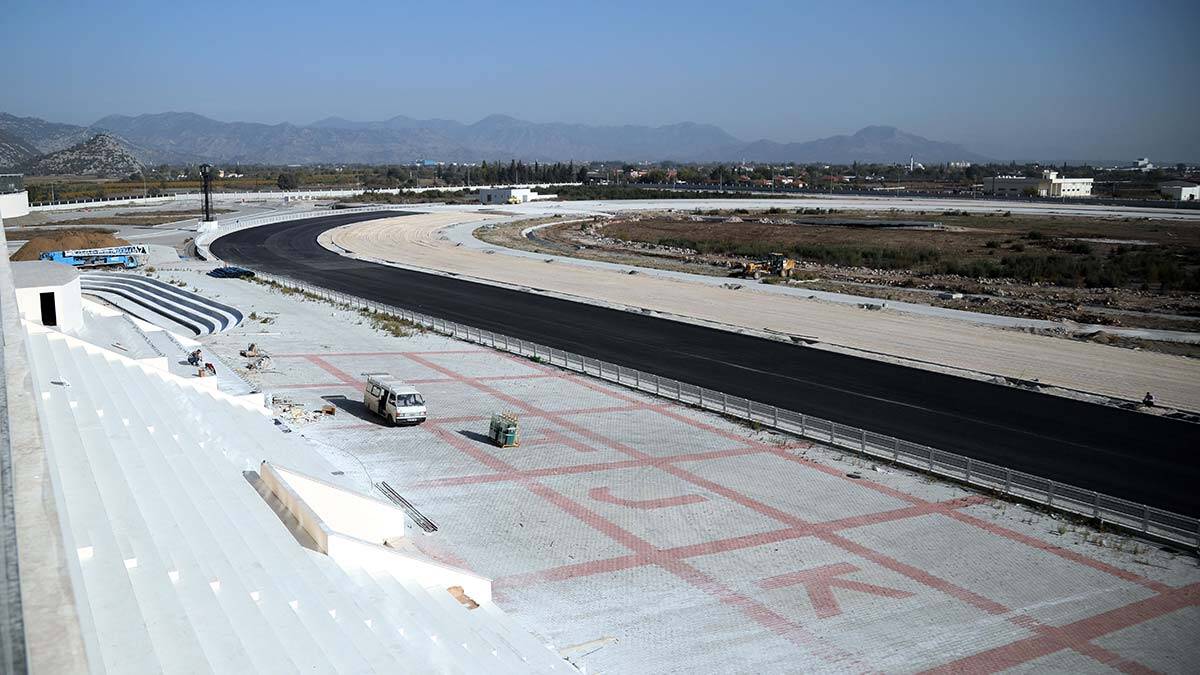 Antalya Hipodrom, Türkiye'deki 10'uncu hipodrom olarak yarış fikstüründe yerini alacak