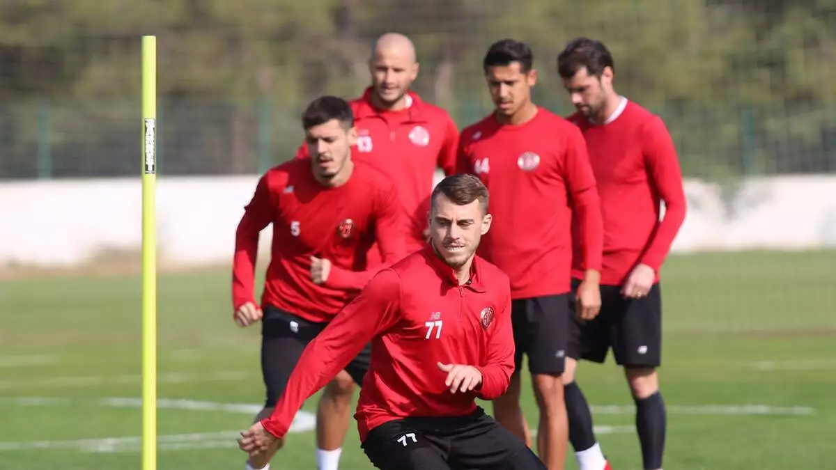 Antalyaspor hatayspor maçı için hazırlanıyor