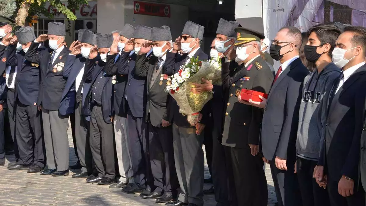 Atatürk'ün diyarbakır'a gelişi törenle kutlandı