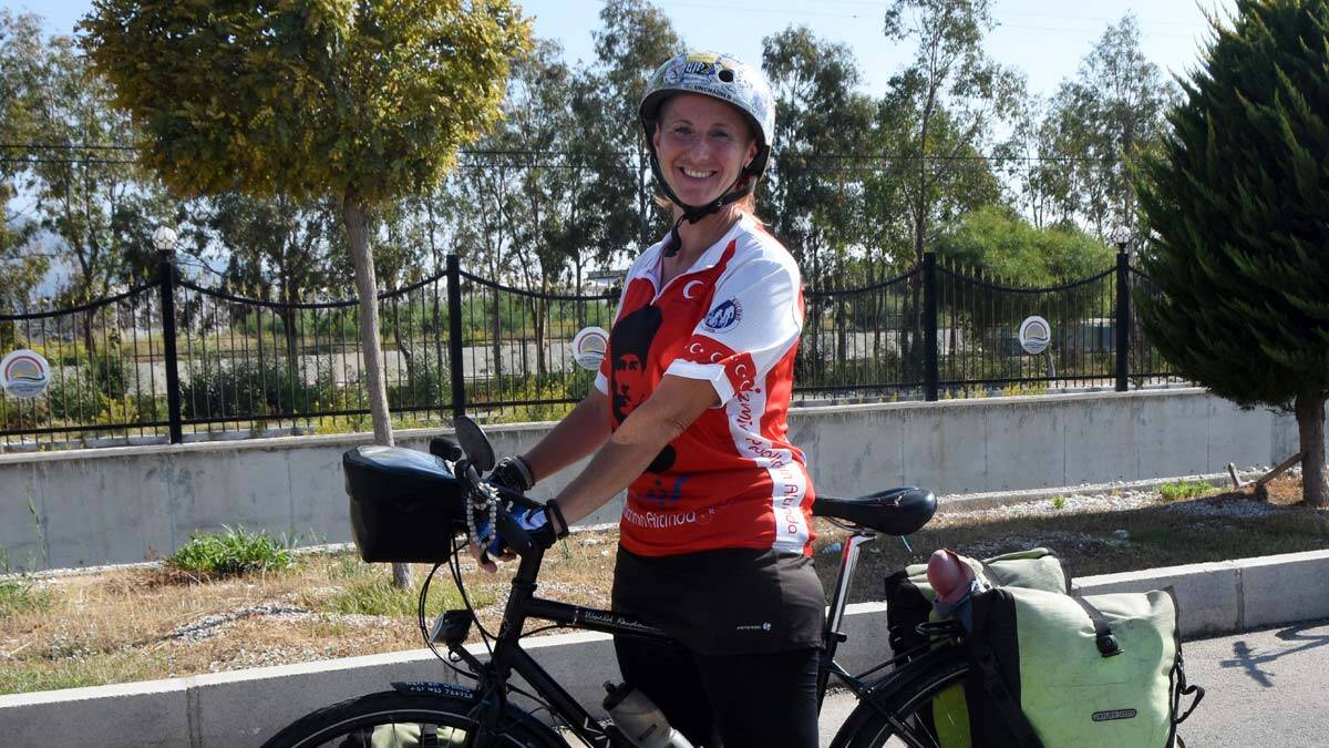 " Mükemmel ve konuksever insanların yaşadığı, doğa, tarih cenneti bir ülke "