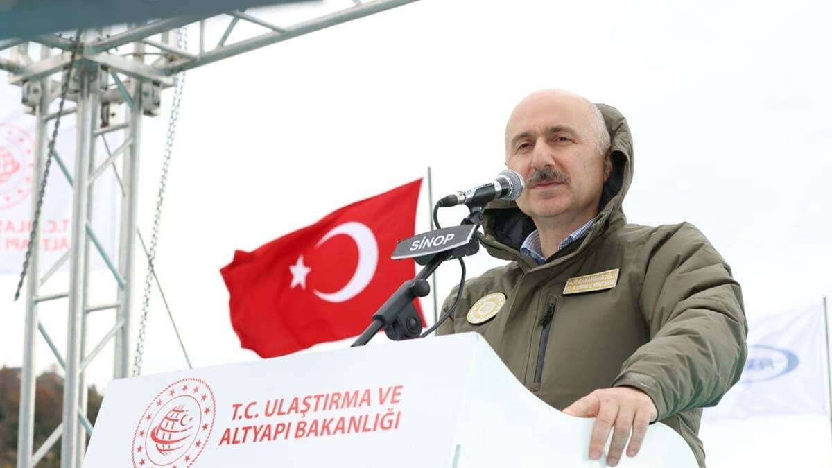 "Ayancık Terminal Köprüsü'nü 80 günde bitirdik"