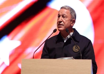 Bakan Akar Zafer Günü kutlamaları için Bakü'de