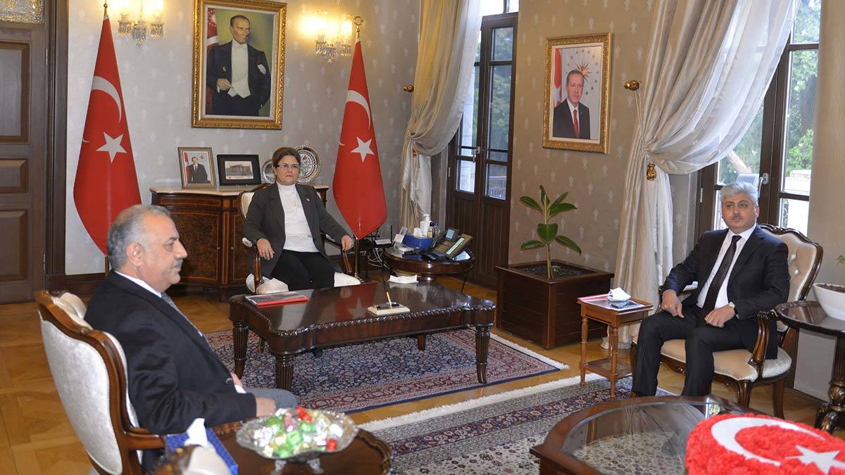 Bakan Yanık bir dizi ziyaret ve 3'üncüsü düzenlenecek sivil toplum buluşmaları toplantısına başkanlık etmek için Hatay'a geldi