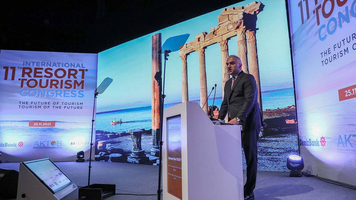 Bakan Ersoy: Yeni hedef 29 milyon ziyaretçi