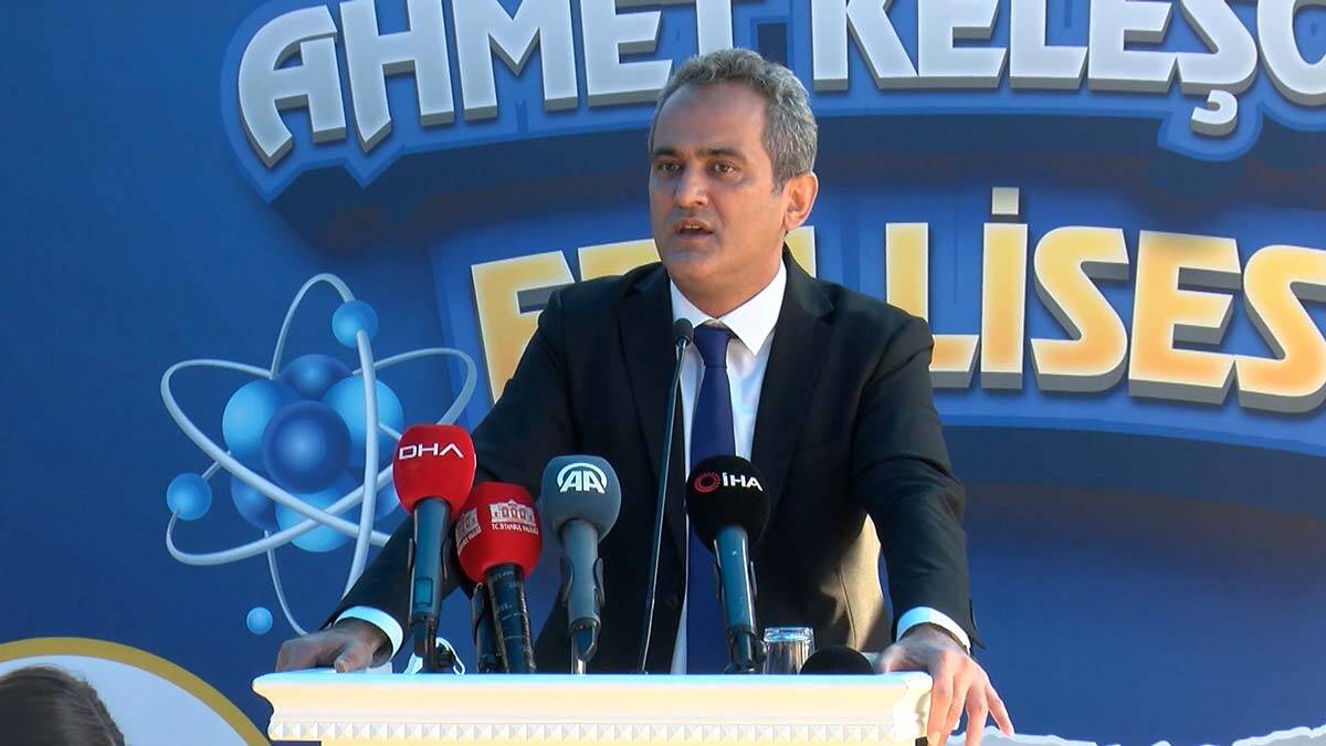 Bakan Özer aşı olan öğretmen sayısını açıkladı