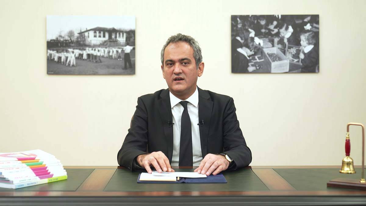 "Yarınlarımız için çok büyük önem arz eden yüz yüze eğitime yine ortak çabalarımızla devam edeceğiz"