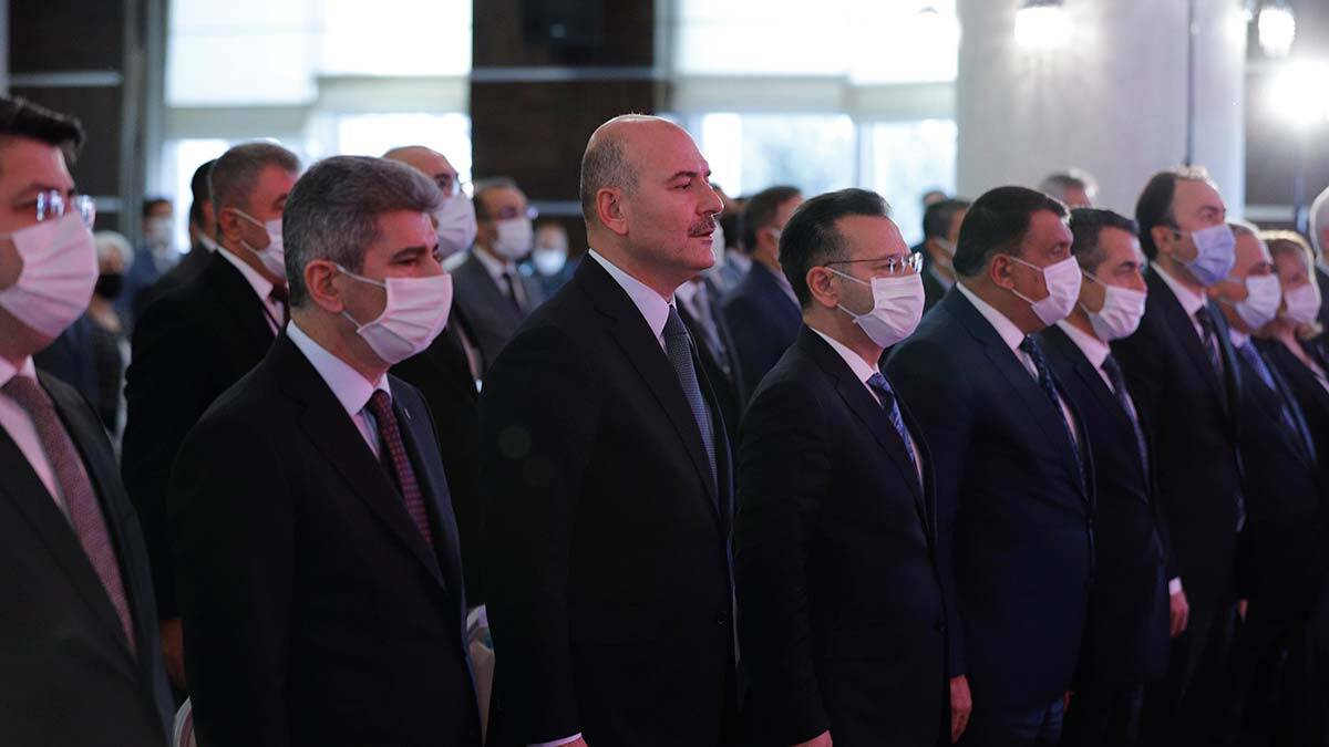 " Ödenen SGK primi ise aylık 1234 liradır. Öte yandan kısa adı MUBİS olan Muhtar Bilgi Sistemi ile de bu işin dijital altyapısını oluşturduk"