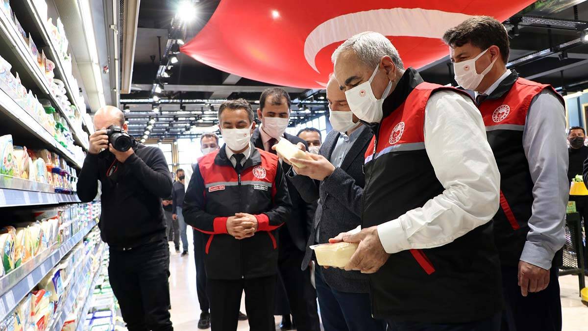 " Avrupa ülkeleri ile aynı mevzuata sahibiz ve tarladan çatala kadar bütün süreci kontrol altında tutuyoruz "