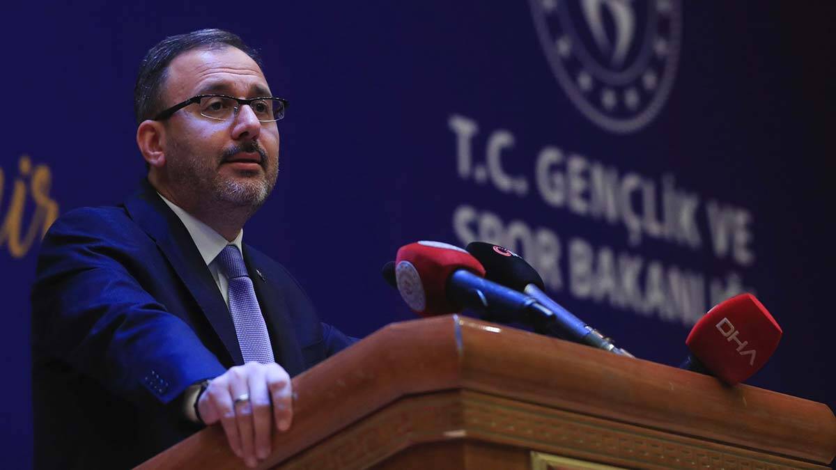Bakan: Sportif faaliyetleri ileriye taşıyacağız