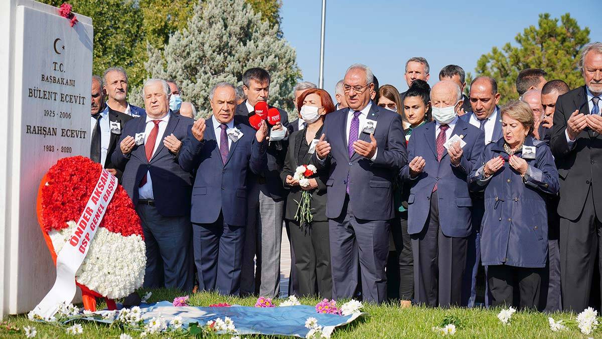 " O, tam bağımsız Türkiye idealine sıkı sıkıya bağlı gerçek bir devrimciydi "