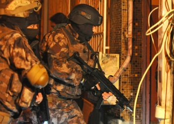 Bursa merkezli 6 ilde FETÖ operasyonu: 16 gözaltı