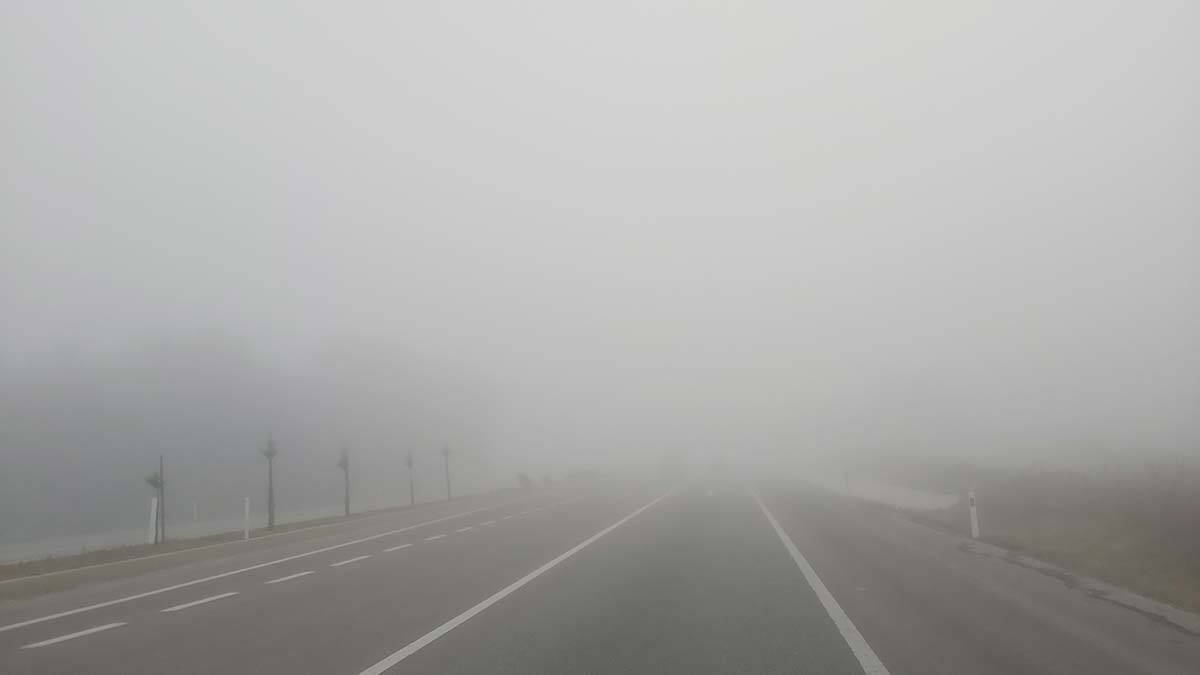 Çanakkale Boğazı'nda deniz ulaşımına sis engeli