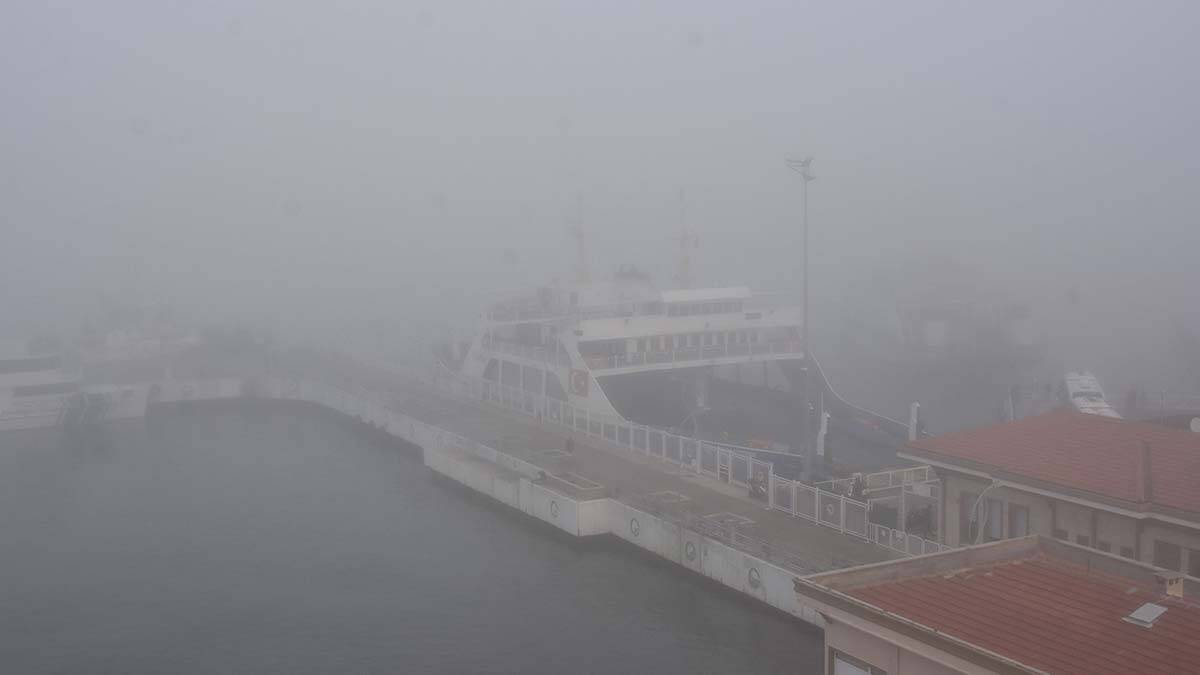 Çanakkale feribot seferleri geçici süreyle durdu
