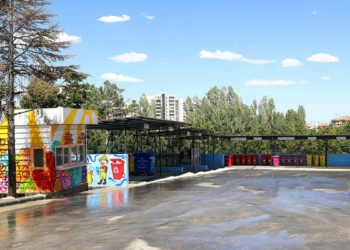 Atıklara yeniden hayat verin geri dönüştürün