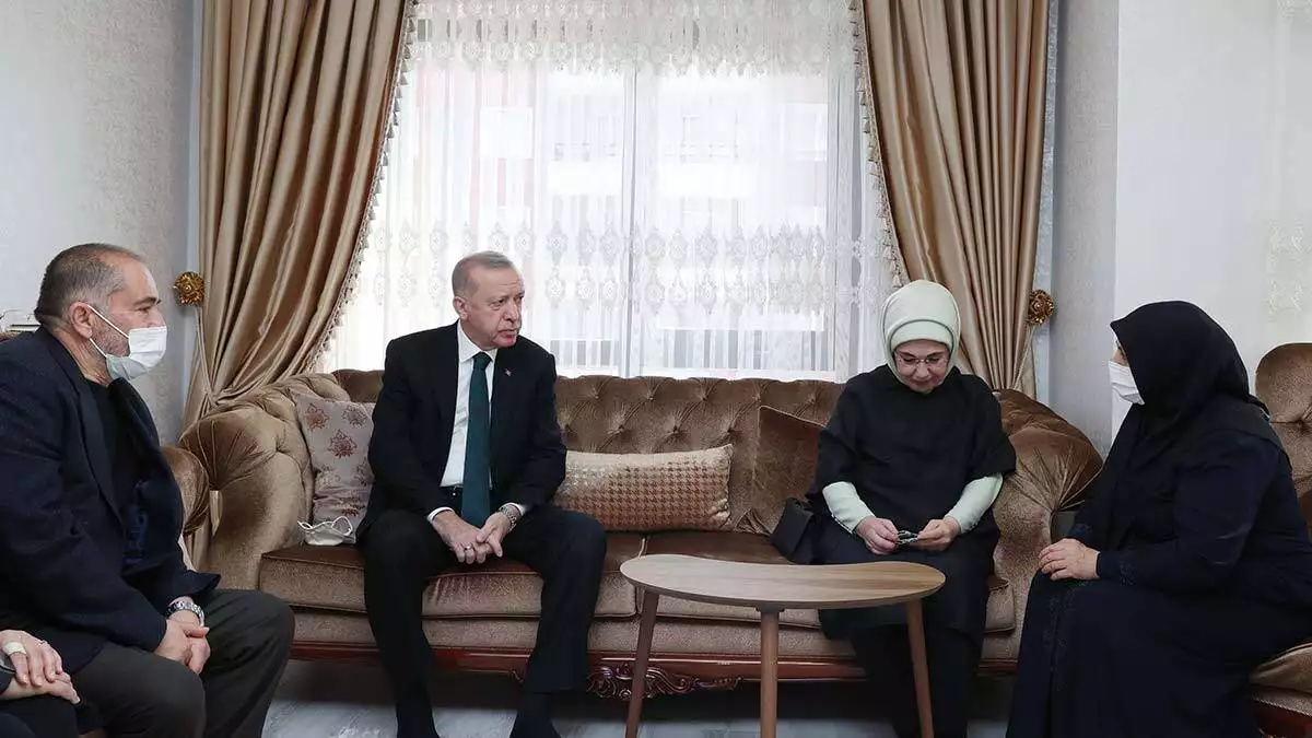 Cumhurbaşkanı'ndan başak cengiz'in ailesine ziyaret