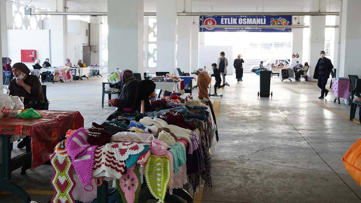 Keçiören Belediyesi tarafından kadın istihdamına katkıda bulunmak için geliştirilen ‘Üretilen Kadınlar Pazarı’ projesi hayata geçirildi.