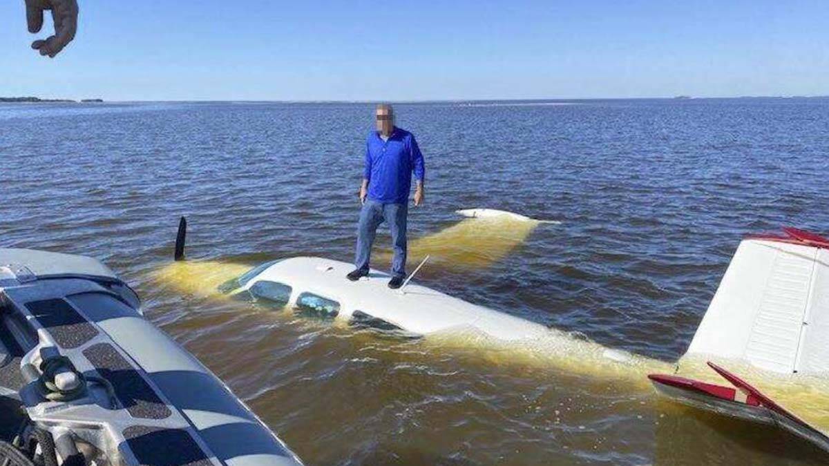 Deniz aşırı operasyonda batmakta olan uçak görüldü