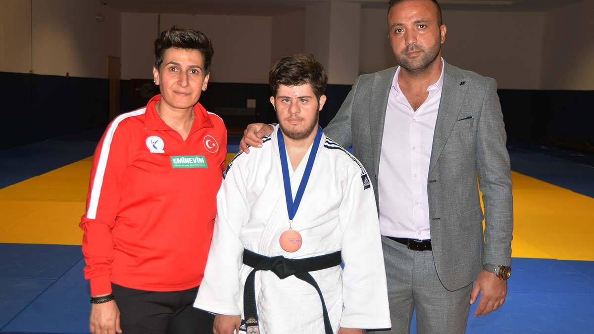 Özel sporcu Musa'nın şimdiki hedefi ise 2022’de Portekiz’de düzenlenecek olan Down Sendromlular (Trisome) Dünya Spor Oyunları'nda şampiyon olmak