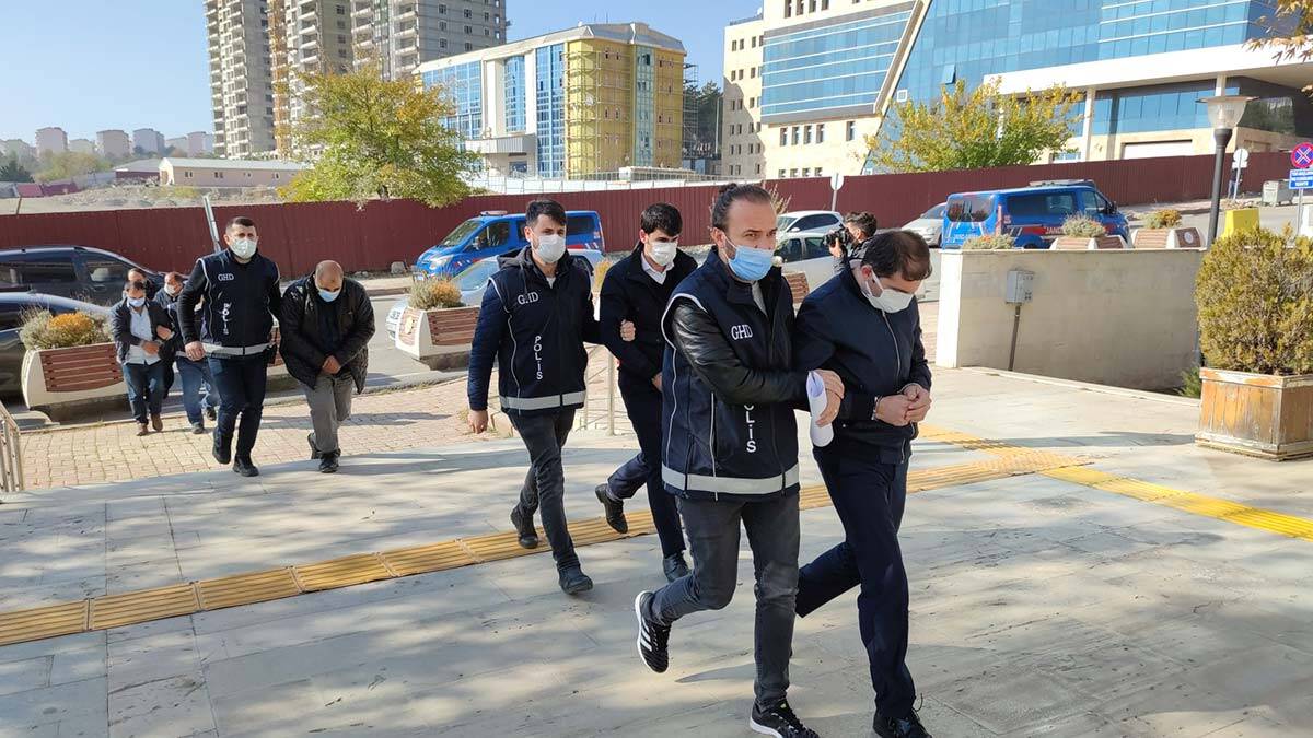 Elazığ'da göçmen kaçakçılığına 5 gözaltı