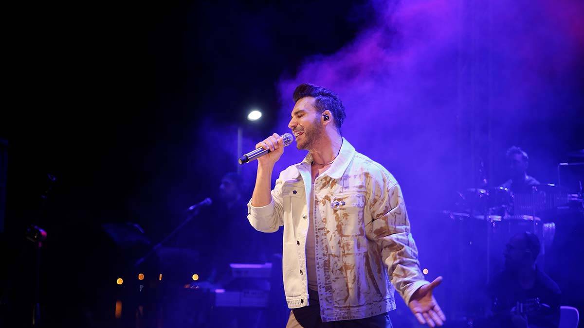 Emre Kaya, daha en başından bu eserin hit olacağını bildiğini belirterek, “İnandığım bir eserdi” ifadelerini kullandı