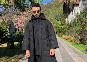 Emre Kaya'nın Man In Black stili dikkat çekti
