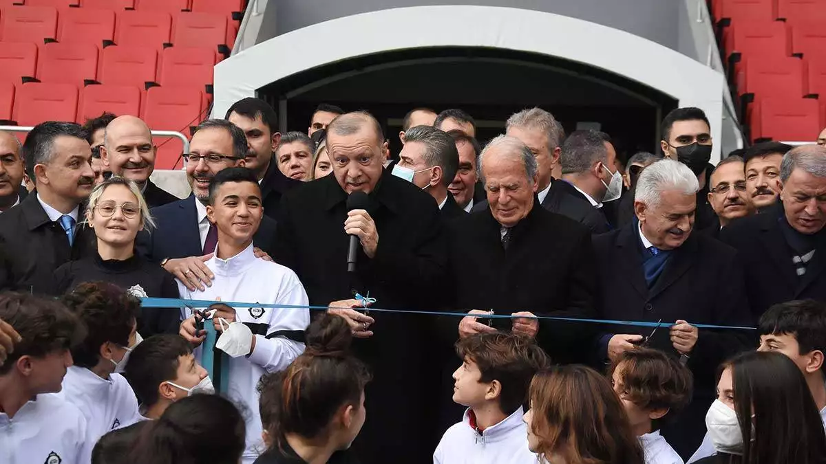 Erdoğan, alsancak stadı'nın açılışını gerçekleştirdi