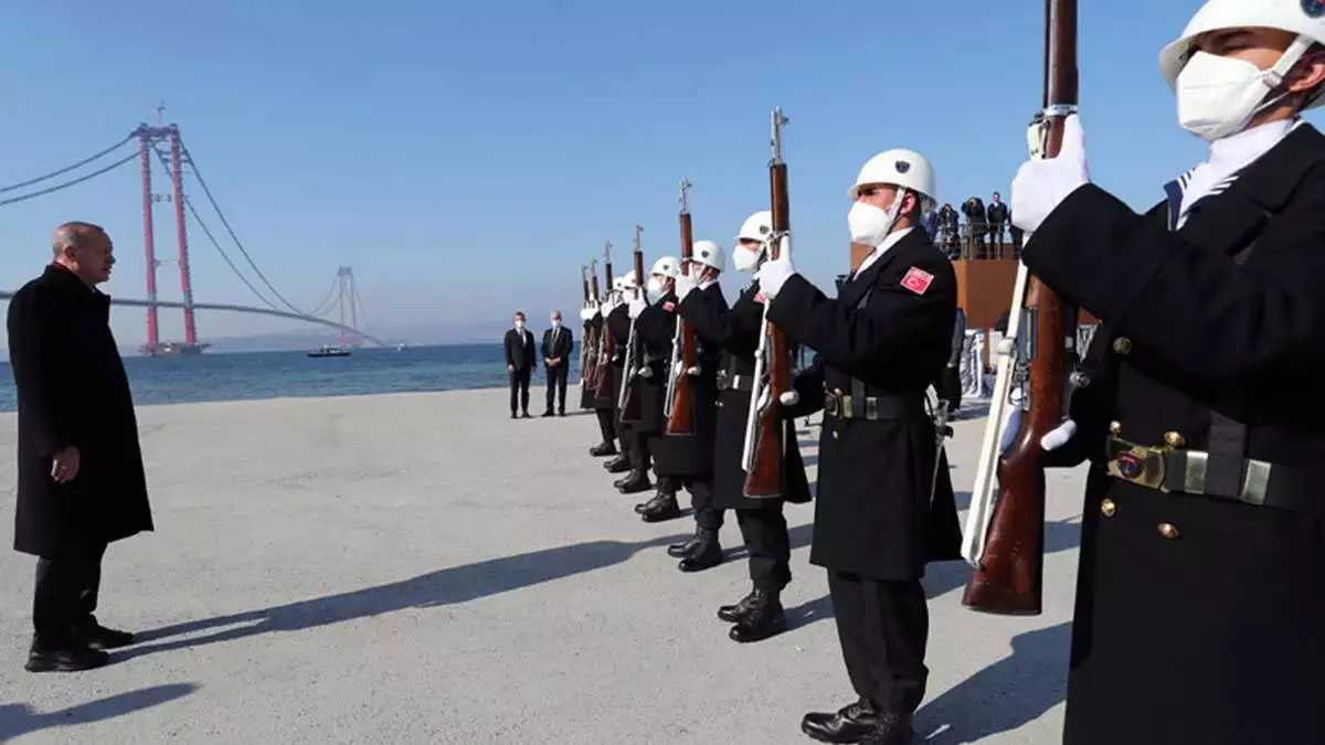 " ülkemizin en çok nüfusunu barındıran en büyük sanayi ve ticaret hacmine sahip bölgelerini kuşatan marmara otoyol ringi, 2023 hedeflerimizin kritik projeleri arasında yer almaktadır "